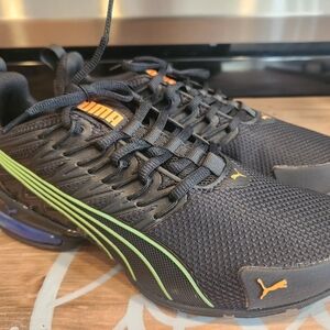 NEW IN BOX PUMA JUNIOR SHOES VOLTAIC EVO JR‎ SIZE 6